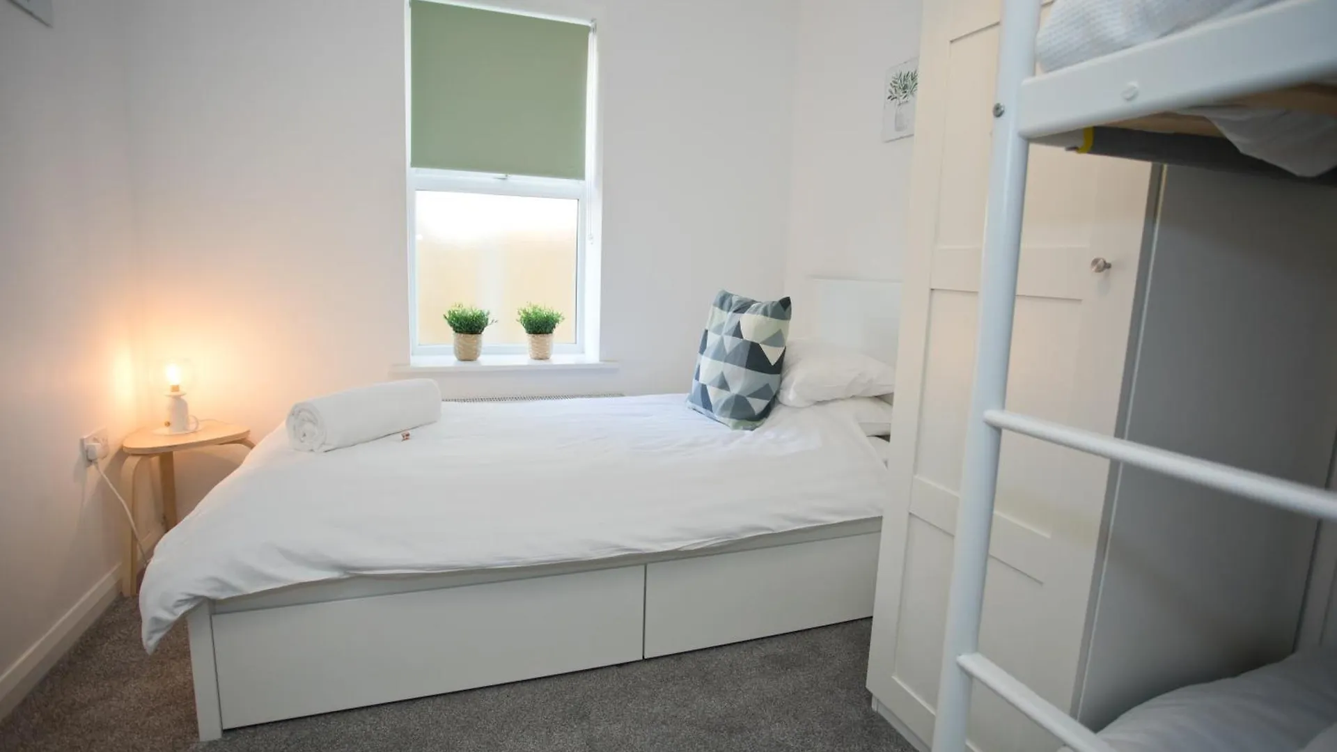 Sea Air - 2 Bedrooms - Parking - Mins To Beach Bournemouth